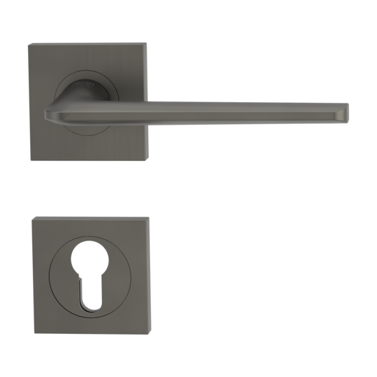 Maner usa REMOTE